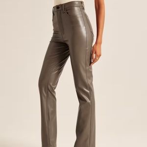 Vegan Leather 90s Straight Pant